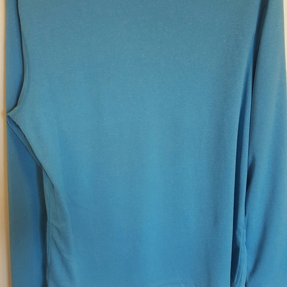 Champion Men Duo Dry Large Light Workout Shirt! - Picture 3 of 3